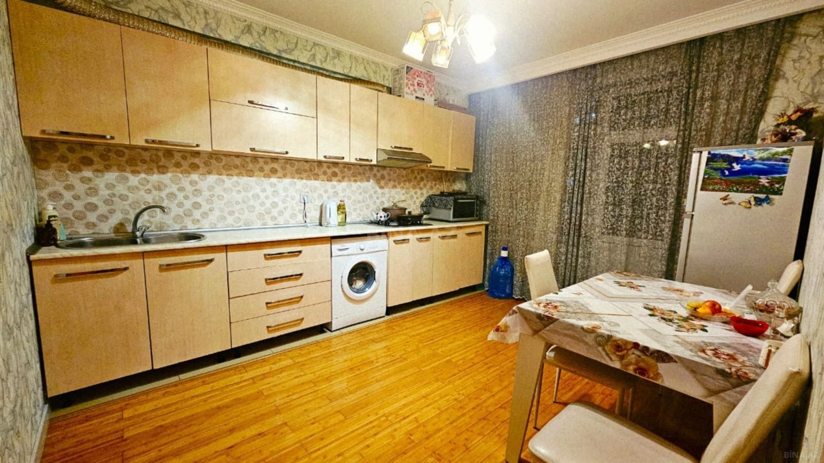 Satılır 2 otaqlı mənzil 86 m²