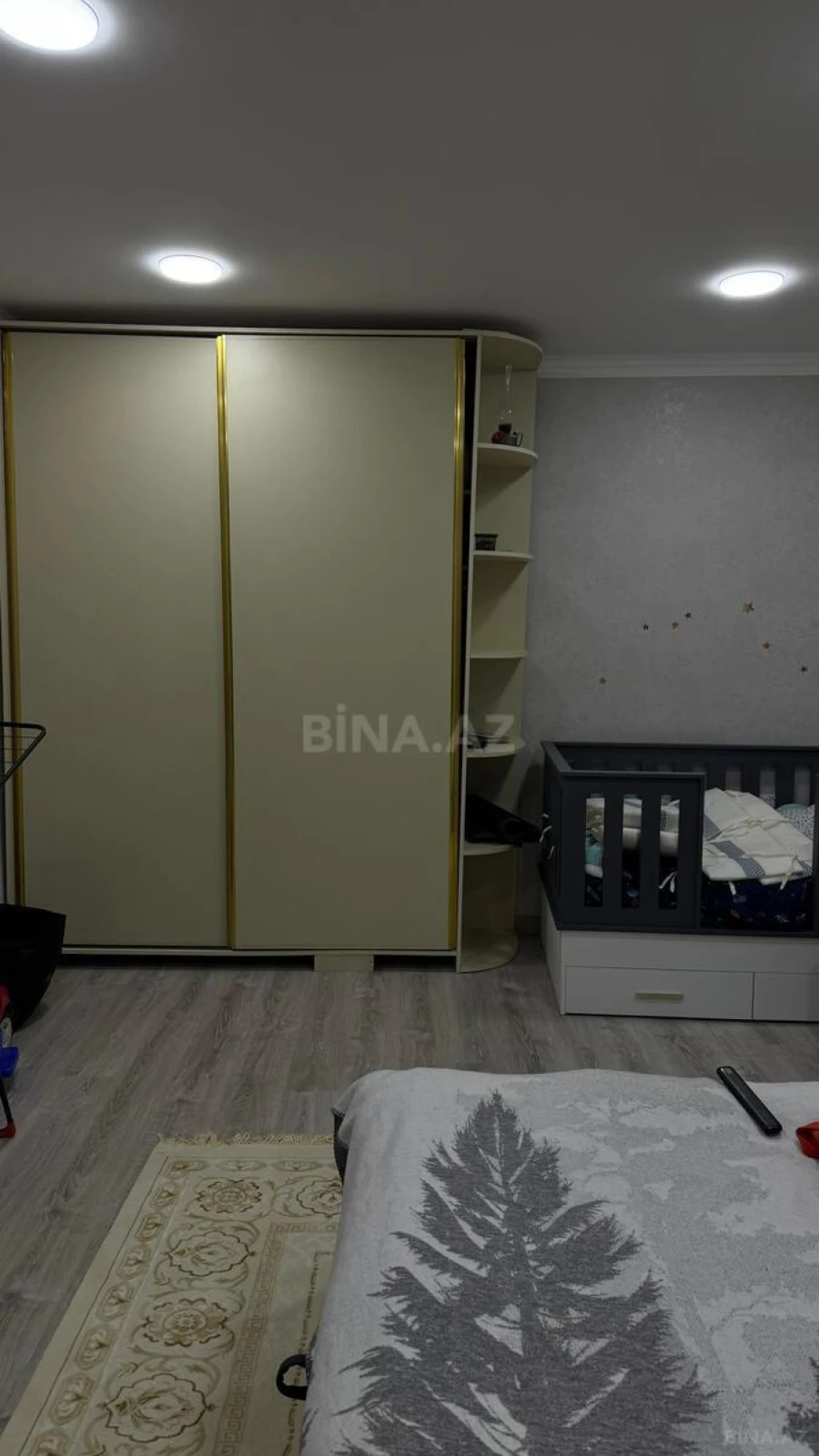 Kirayə verilir 2 otaqlı mənzil 50 m²
