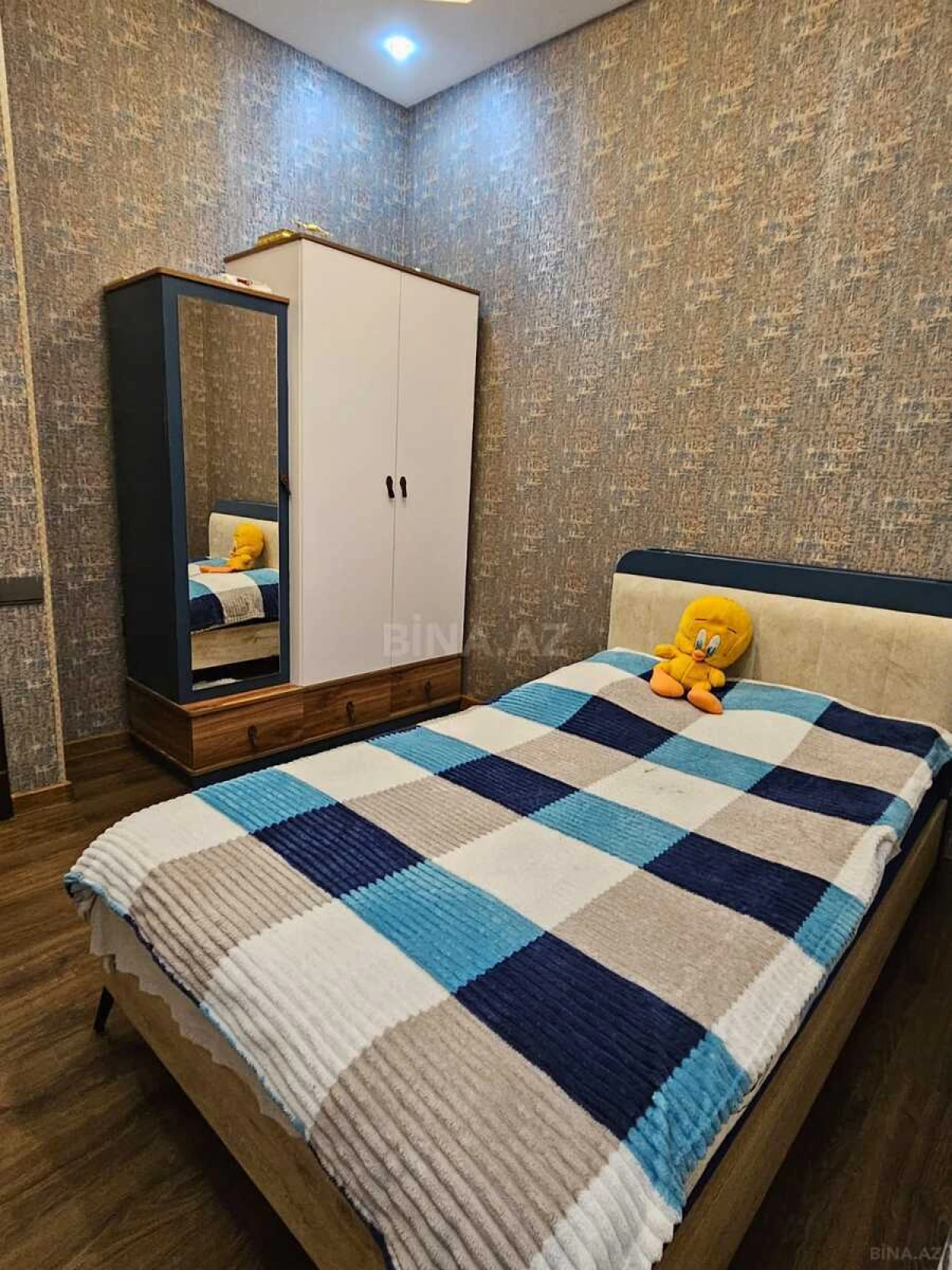 Satılır 5 otaqlı həyət evi 300 m²