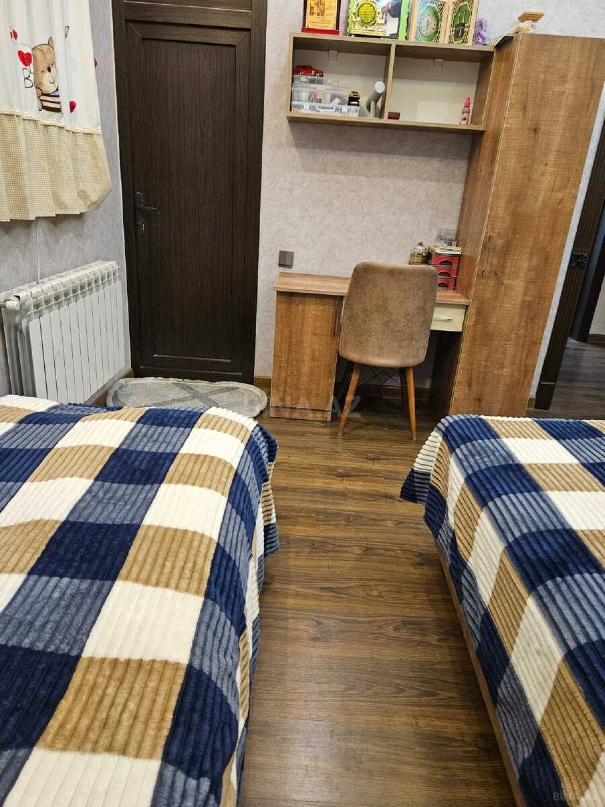 Satılır 5 otaqlı həyət evi 300 m²