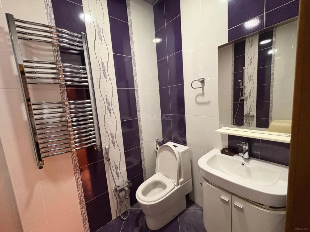 Satılır 4 otaqlı mənzil 170 m²