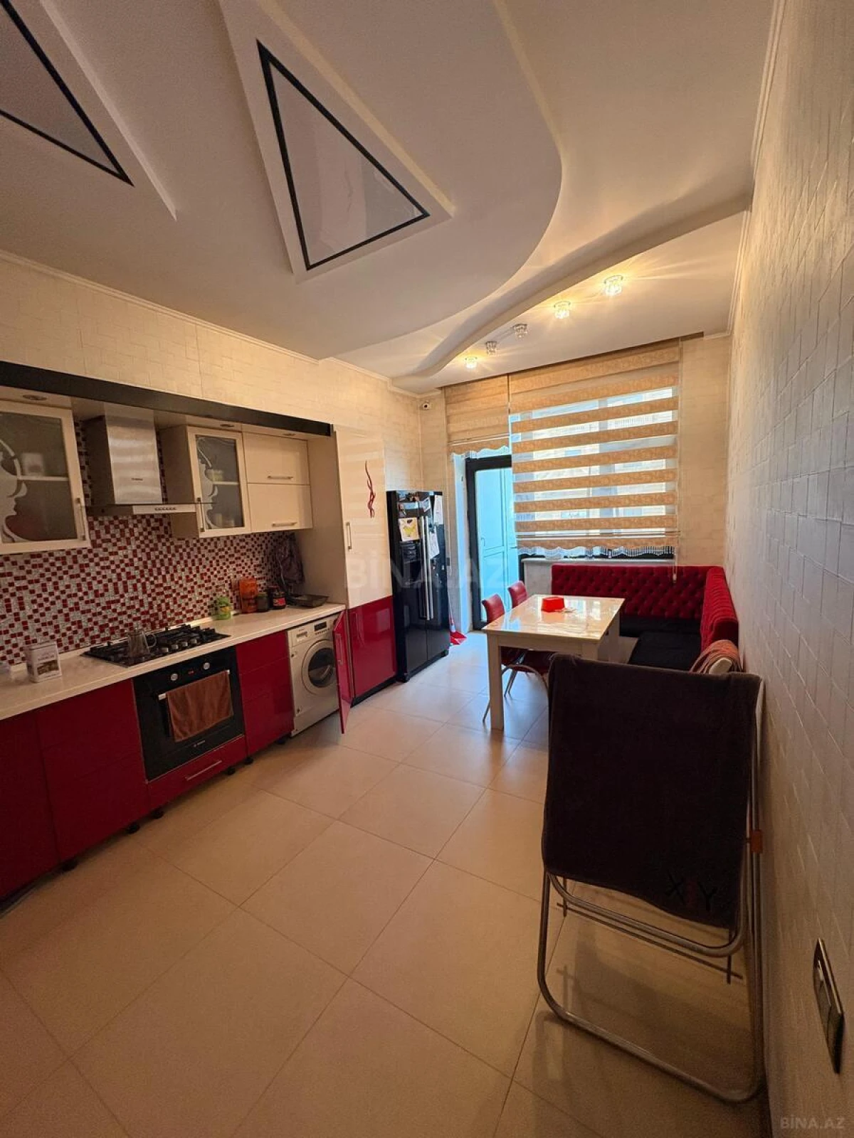 Satılır 4 otaqlı mənzil 170 m²
