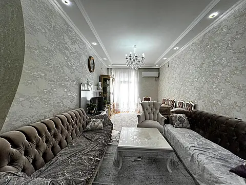 Satılır 3 otaqlı mənzil 110 m²