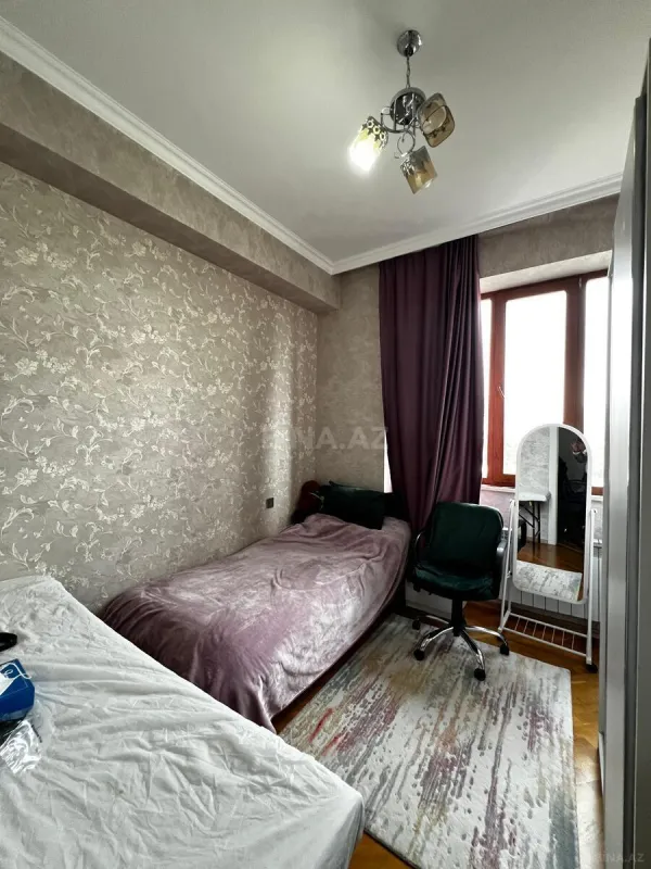 Satılır 3 otaqlı mənzil 110 m²