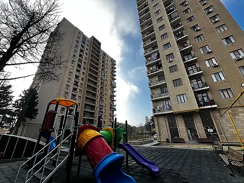 Satılır 3 otaqlı mənzil 110 m²