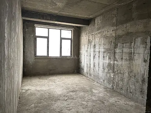 Satılır 3 otaqlı mənzil 164 m²