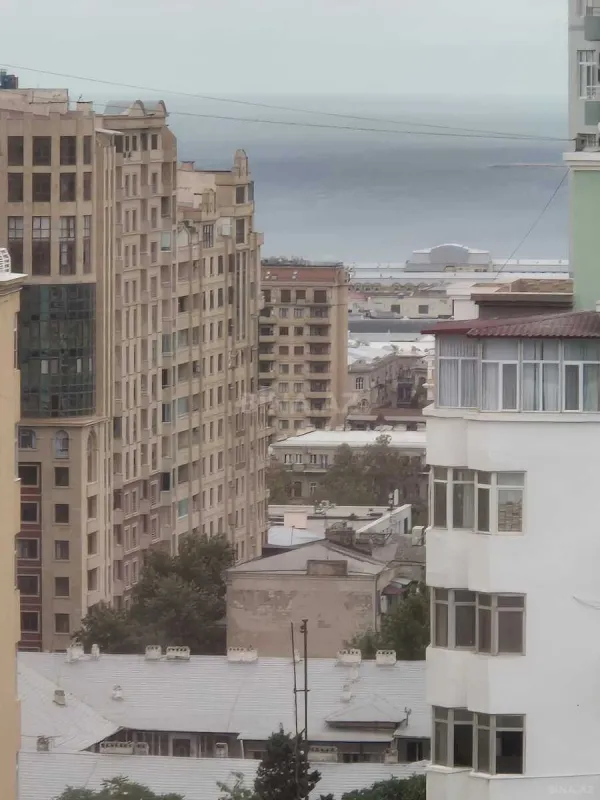 Kirayə verilir 3 otaqlı mənzil 120 m²