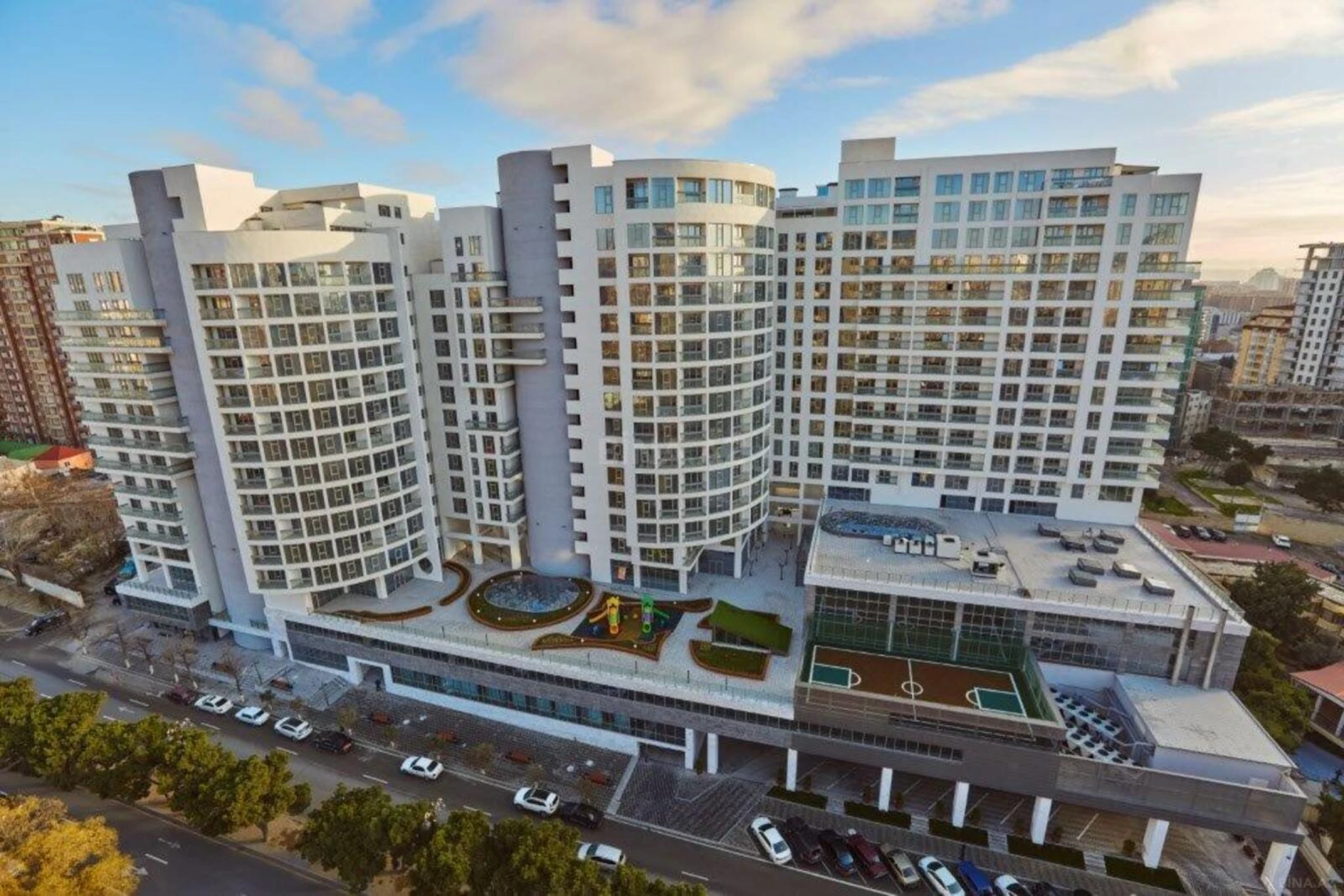 Kirayə verilir 3 otaqlı mənzil 120 m²