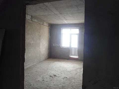 Satılır 4 otaqlı mənzil 210 m²