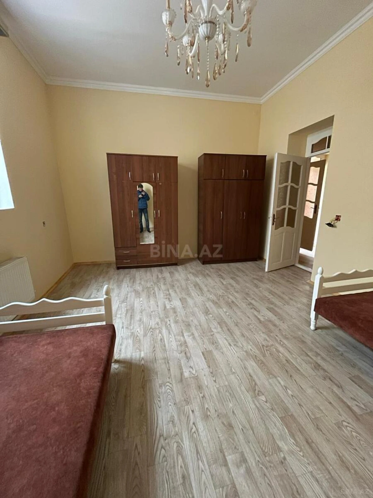 Kirayə verilir 8 otaqlı ofis 235 m²