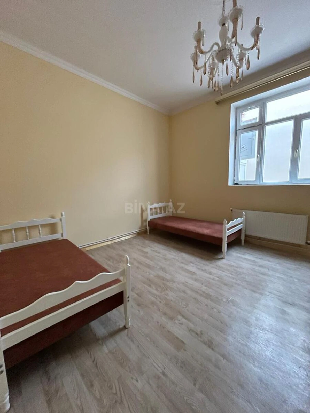 Kirayə verilir 8 otaqlı ofis 235 m²