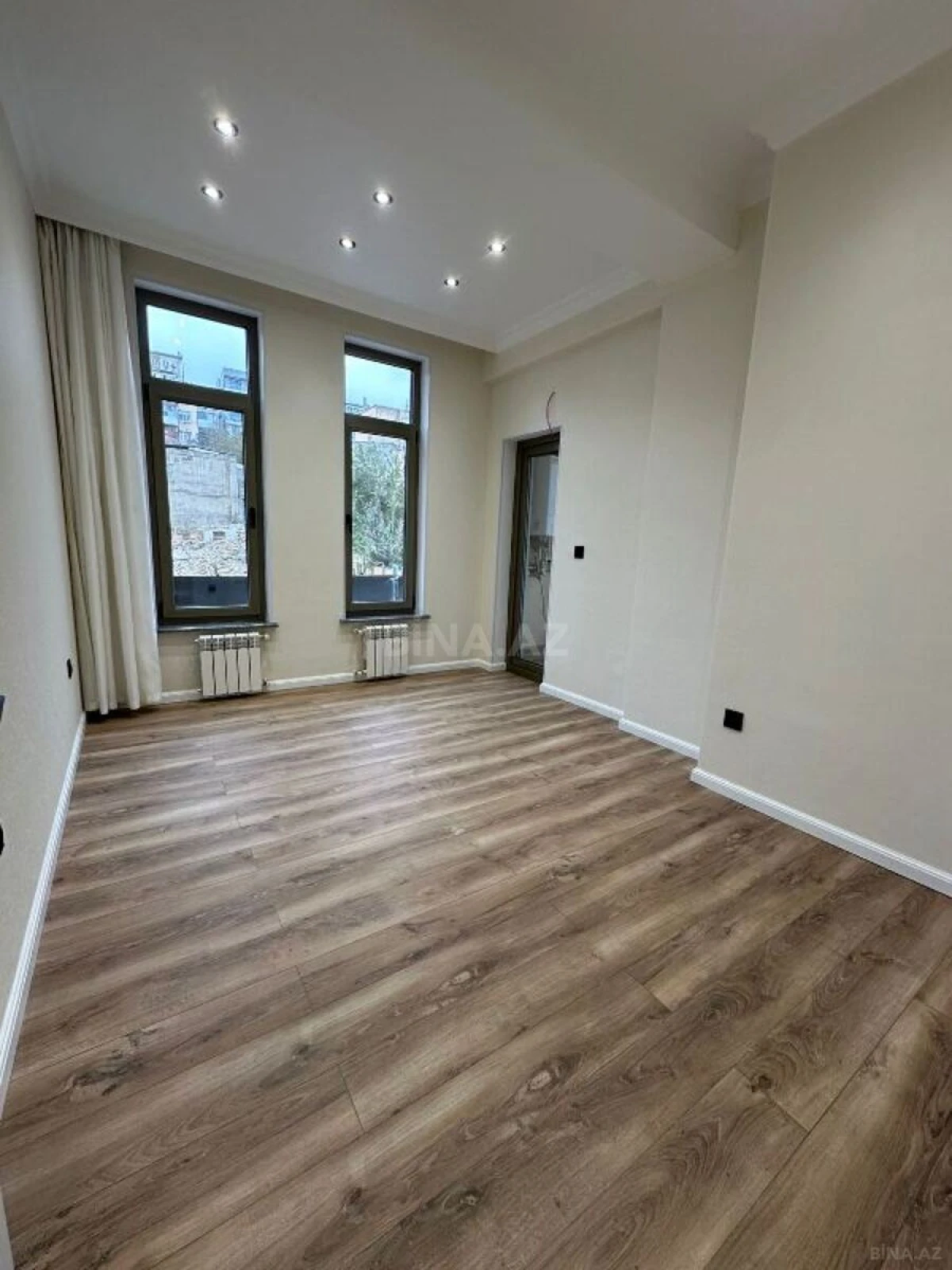 Satılır 3 otaqlı mənzil 70 m²