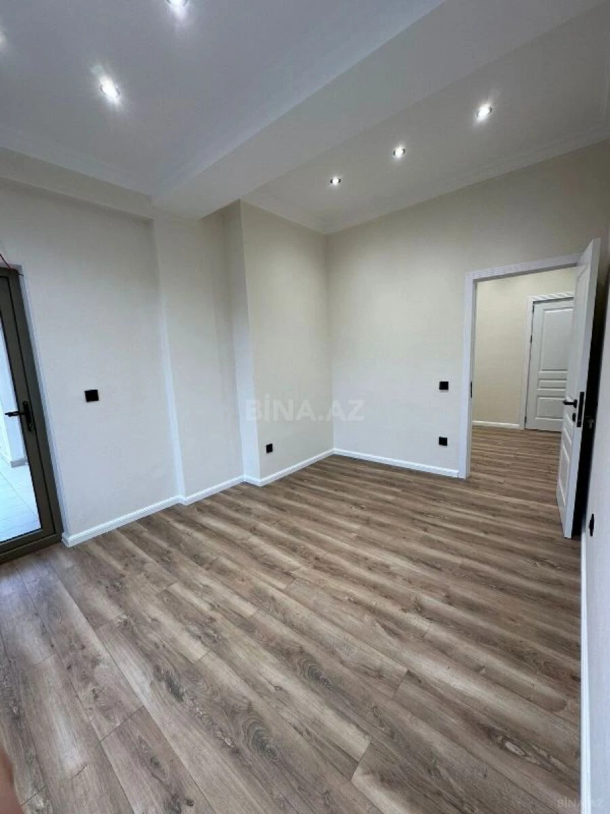 Satılır 3 otaqlı mənzil 70 m²