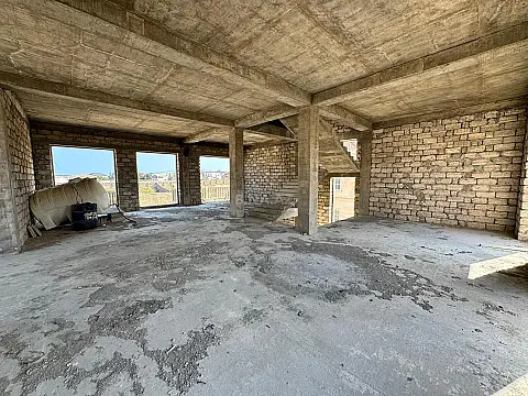 Satılır 10 otaqlı həyət evi 430 m²