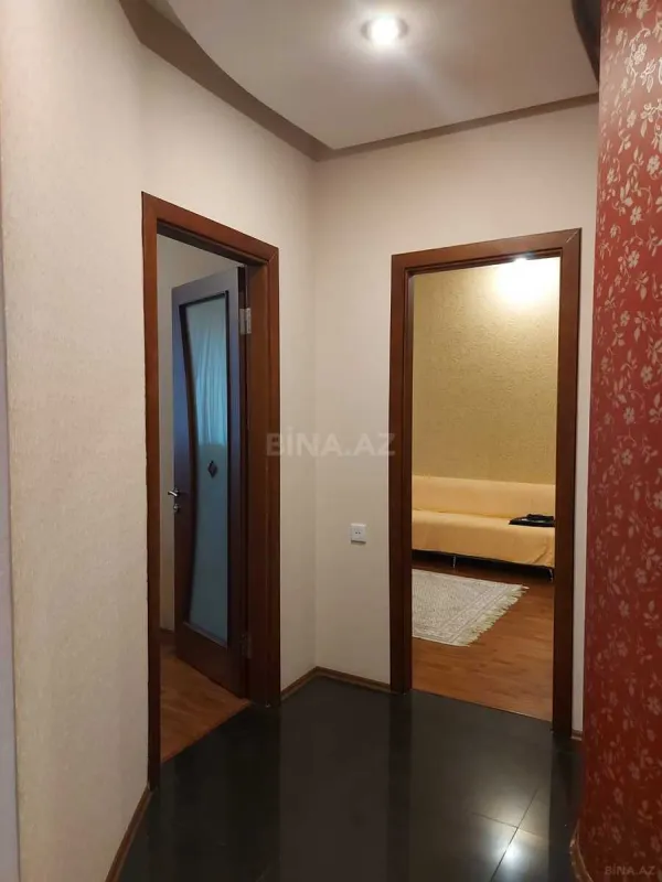 Satılır 3 otaqlı mənzil 136 m²