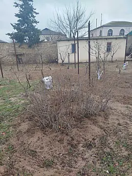 Satılır 5 otaqlı həyət evi 200 m²