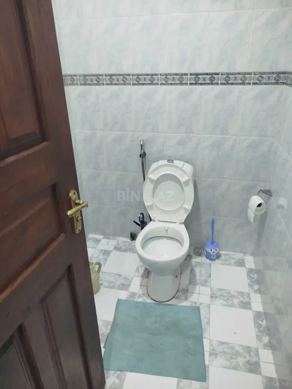 Satılır 5 otaqlı həyət evi 200 m²