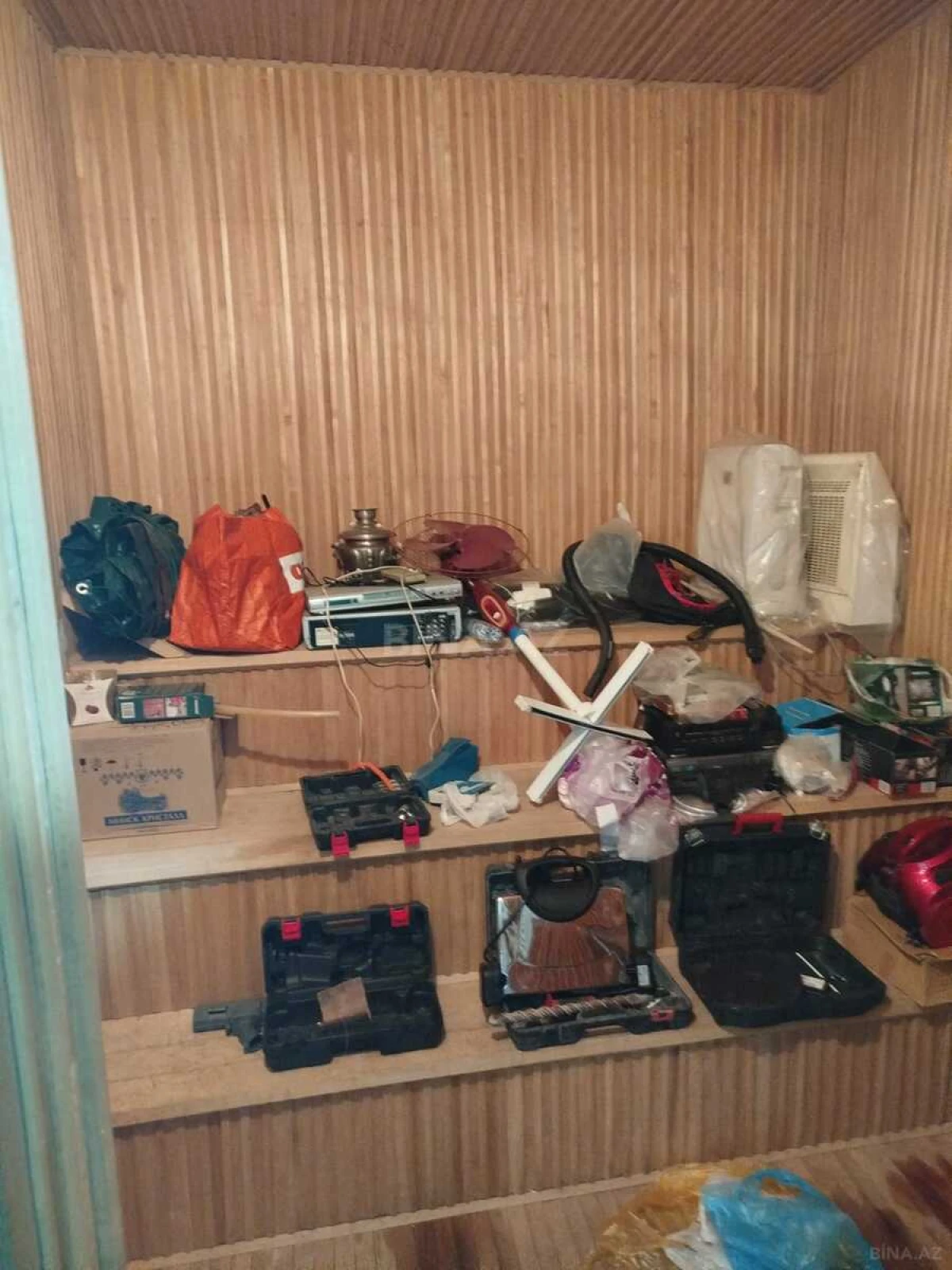 Satılır 5 otaqlı həyət evi 200 m²