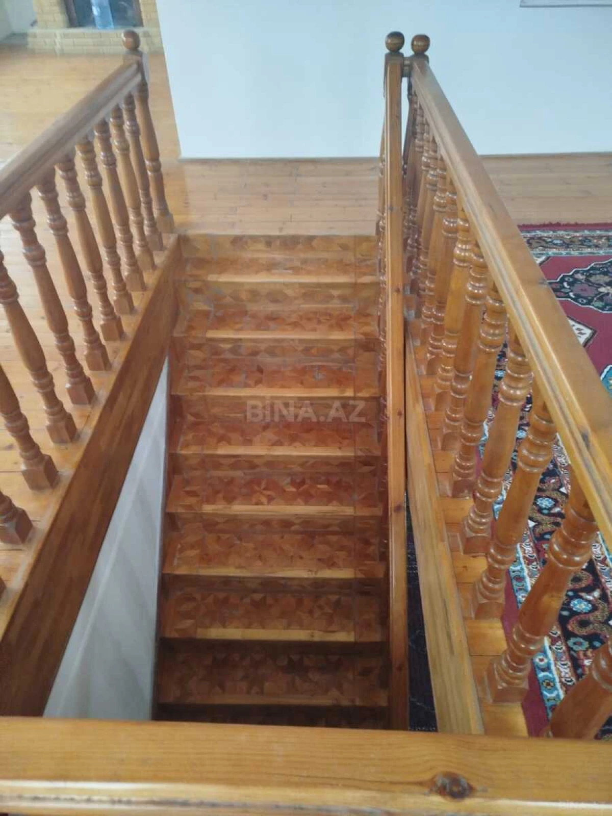 Satılır 5 otaqlı həyət evi 200 m²