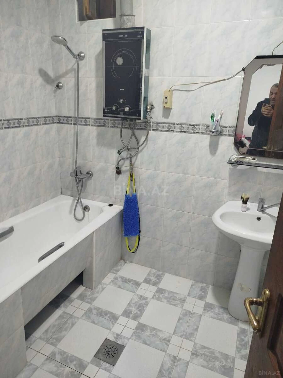 Satılır 5 otaqlı həyət evi 200 m²