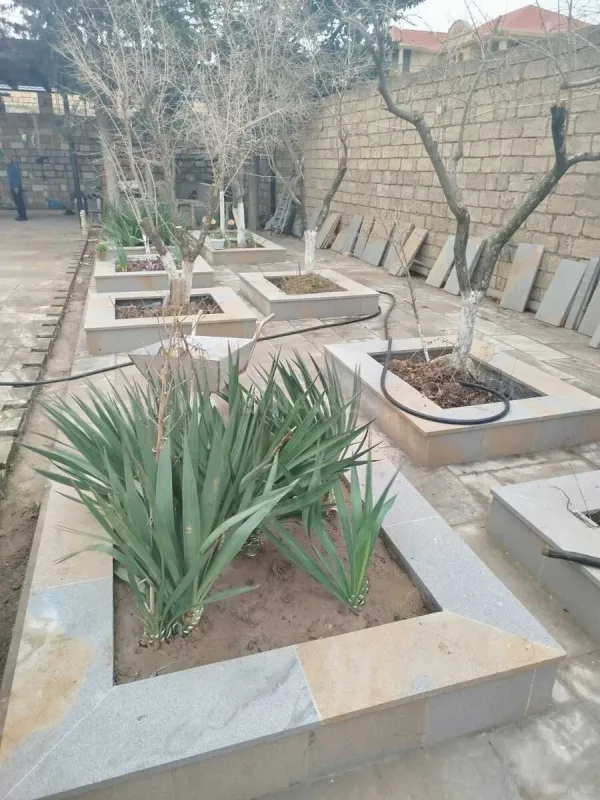 Satılır 5 otaqlı həyət evi 200 m²