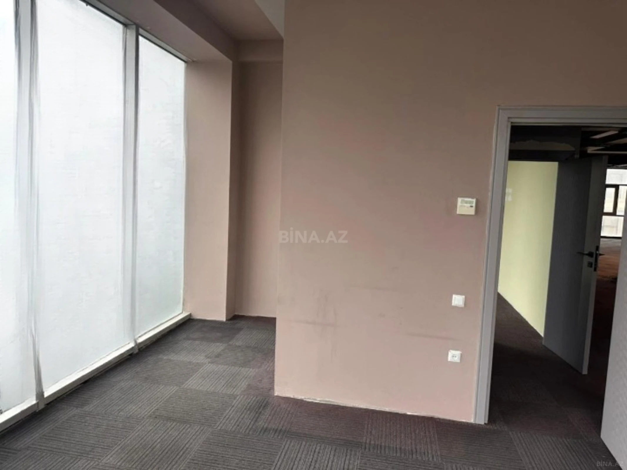 Kirayə verilir 9 otaqlı ofis 600 m²