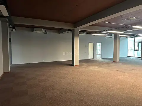 Kirayə verilir 9 otaqlı ofis 600 m²