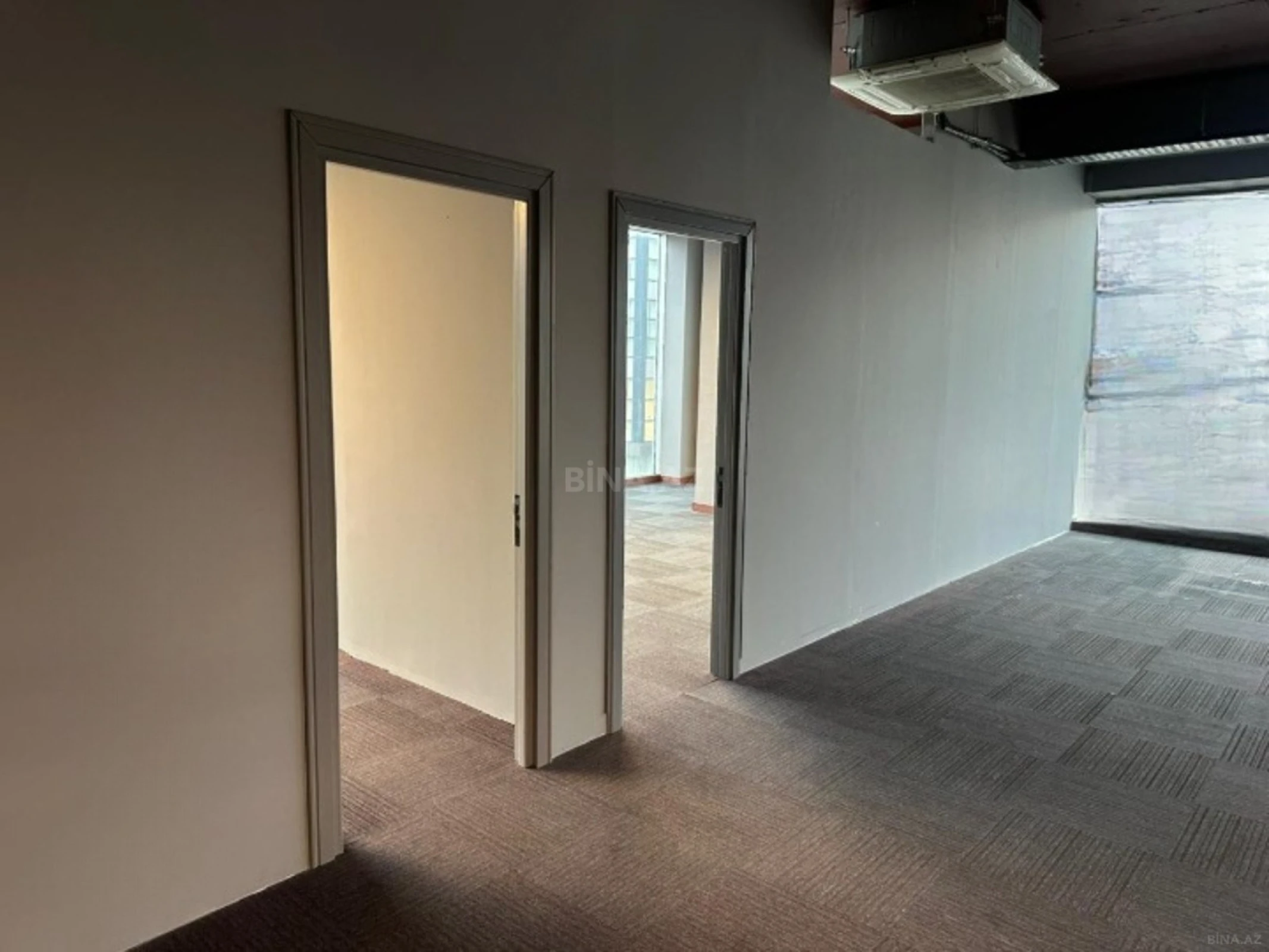 Kirayə verilir 9 otaqlı ofis 600 m²