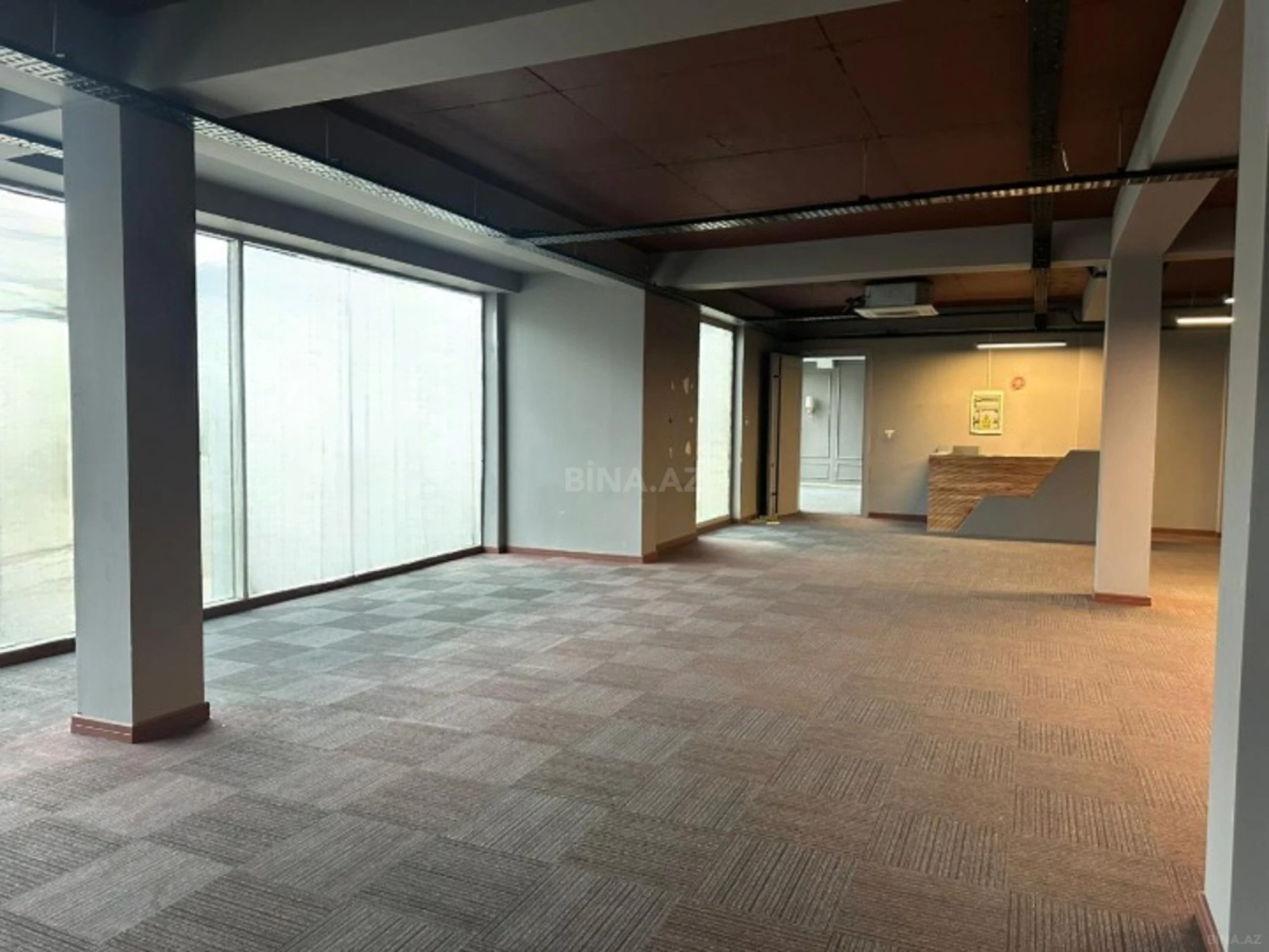 Kirayə verilir 9 otaqlı ofis 600 m²