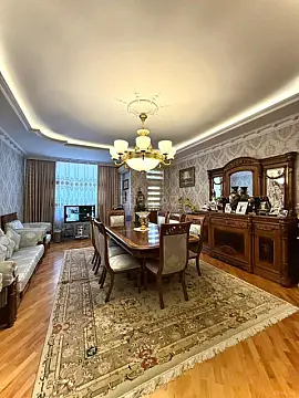 Satılır 3 otaqlı mənzil 145 m² — Bakı 3 otaq 145.00 m²