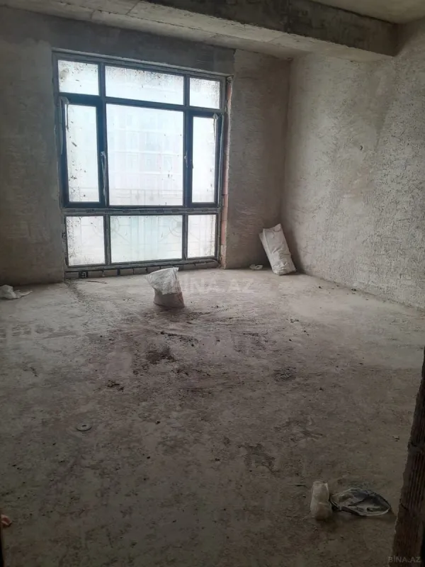 Satılır 3 otaqlı mənzil 106 m²