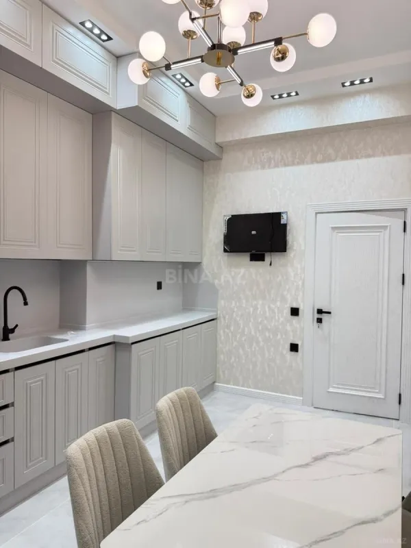 Satılır 3 otaqlı mənzil 99 m²