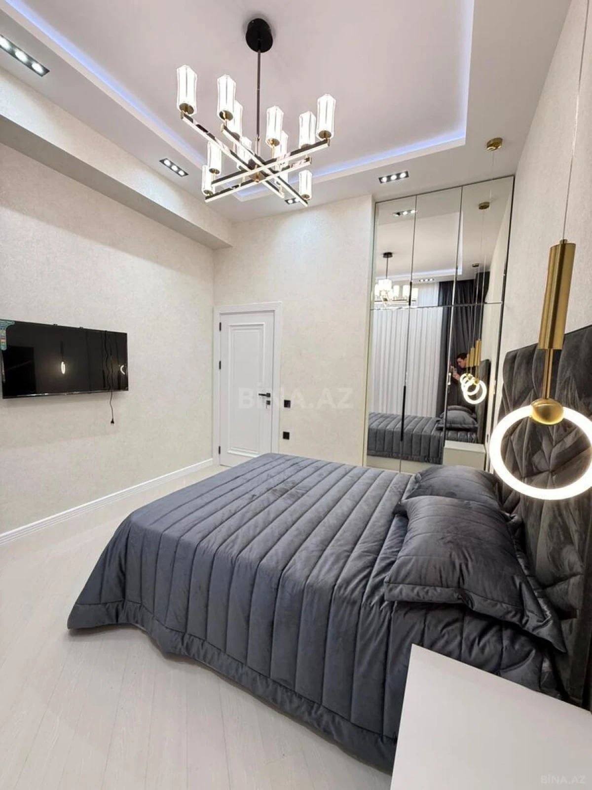 Satılır 3 otaqlı mənzil 99 m²