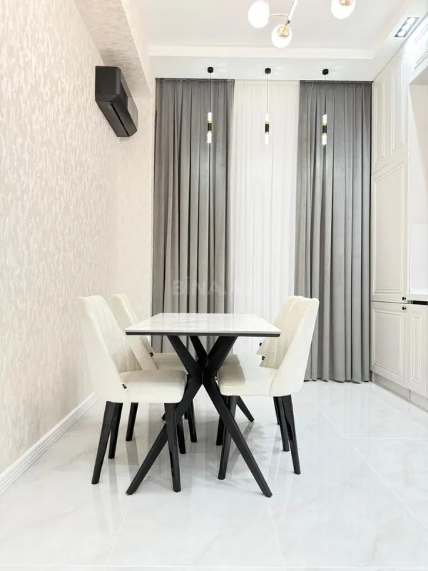 Satılır 3 otaqlı mənzil 99 m²