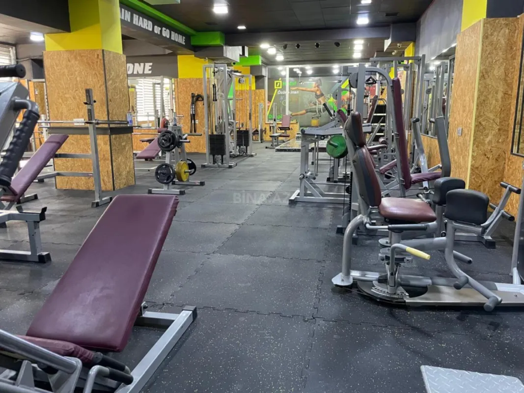 Satılır obyekt 300 m²