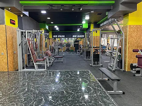 Satılır obyekt 300 m²