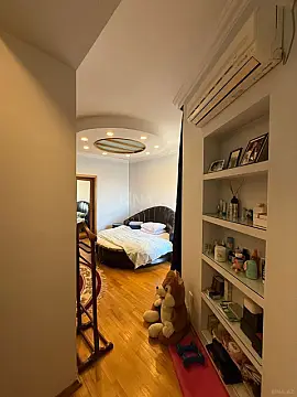 Satılır 3 otaqlı mənzil 150 m²