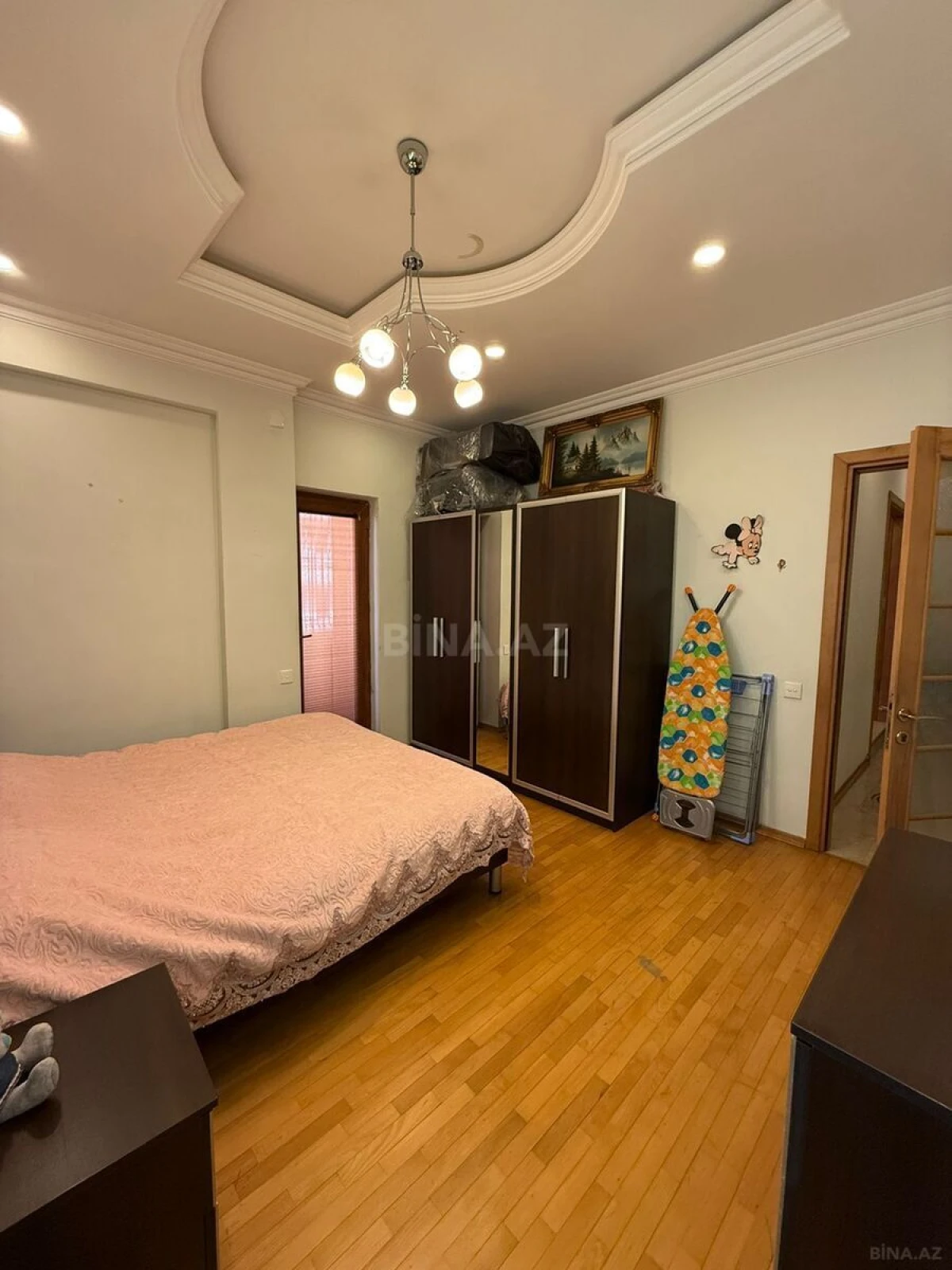 Satılır 3 otaqlı mənzil 150 m²