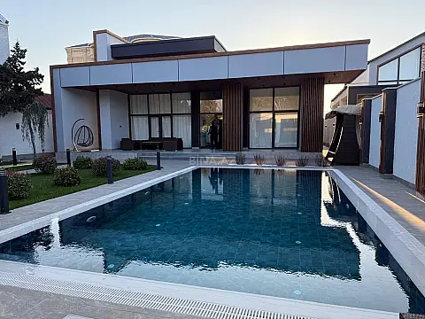 Kirayə verilir 5 otaqlı həyət evi 350 m²