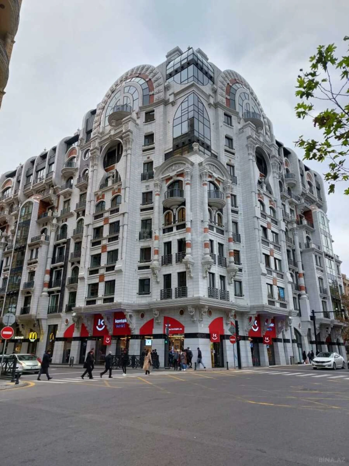 Satılır 15 otaqlı ofis 520 m²