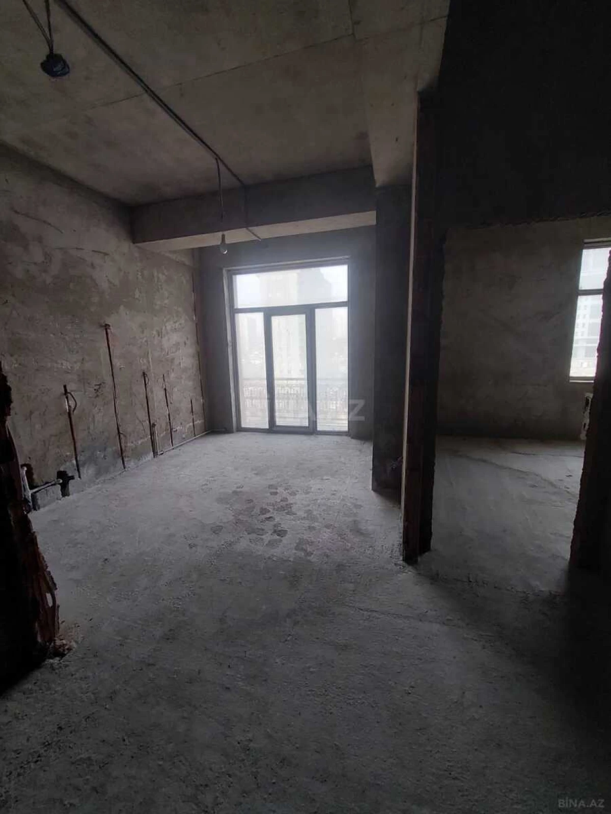 Satılır 15 otaqlı ofis 520 m²