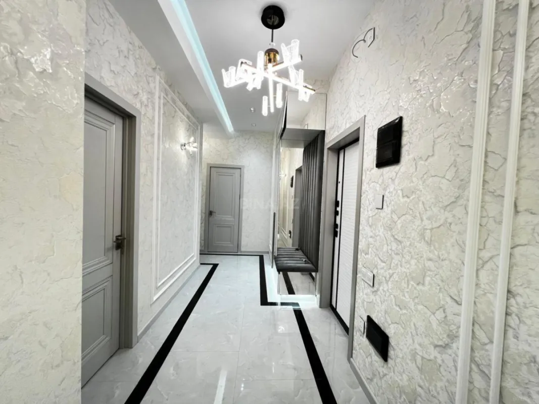 Satılır 2 otaqlı mənzil 85 m²