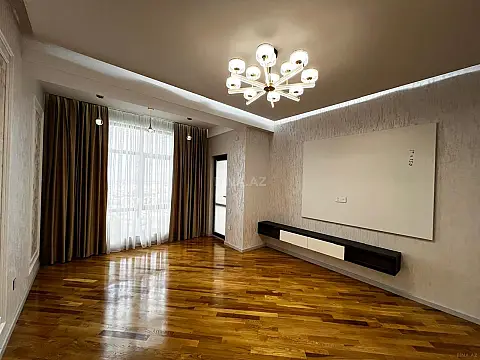 Satılır 2 otaqlı mənzil 85 m²