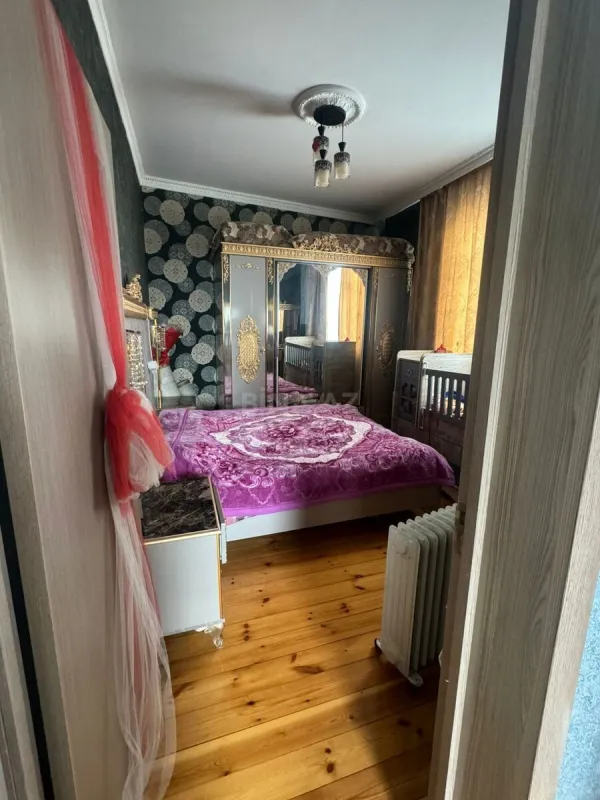 Satılır 5 otaqlı həyət evi 150 m²