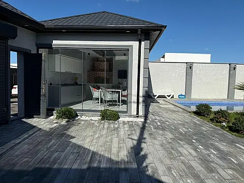 Kirayə verilir 4 otaqlı həyət evi 300 m²