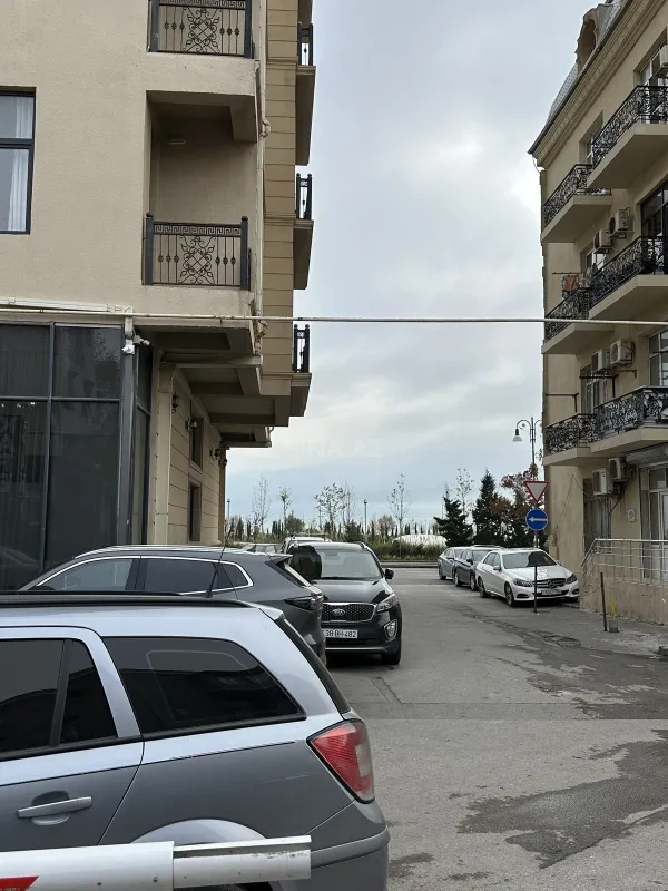 Kirayə verilir 4 otaqlı ofis 120 m²