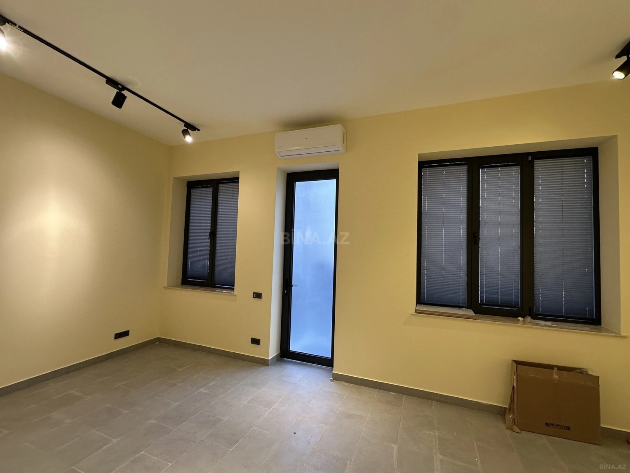 Kirayə verilir 4 otaqlı ofis 120 m²