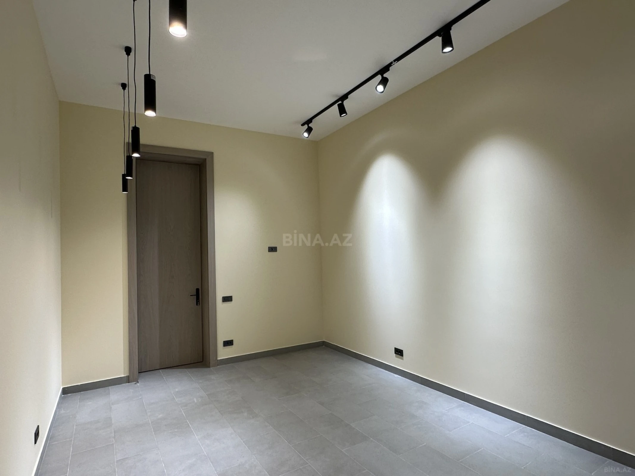 Kirayə verilir 4 otaqlı ofis 120 m²