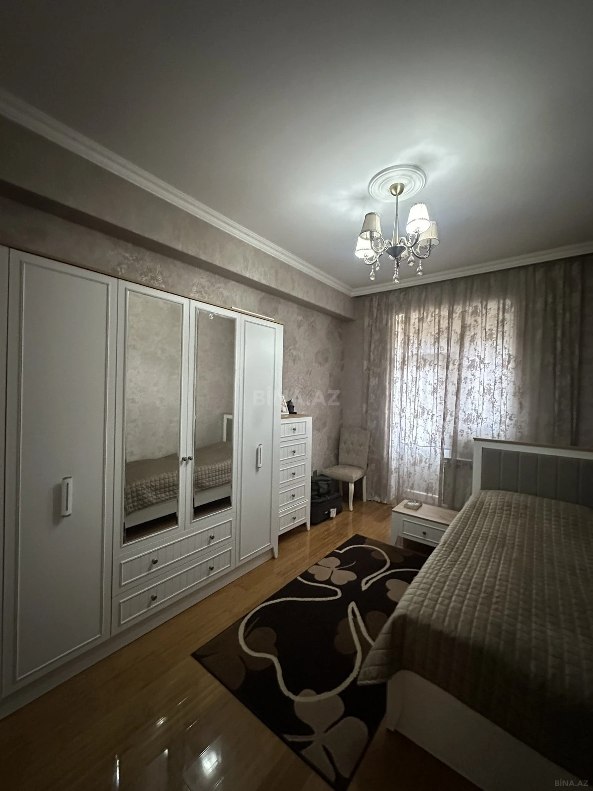 Satılır 3 otaqlı mənzil 83 m²