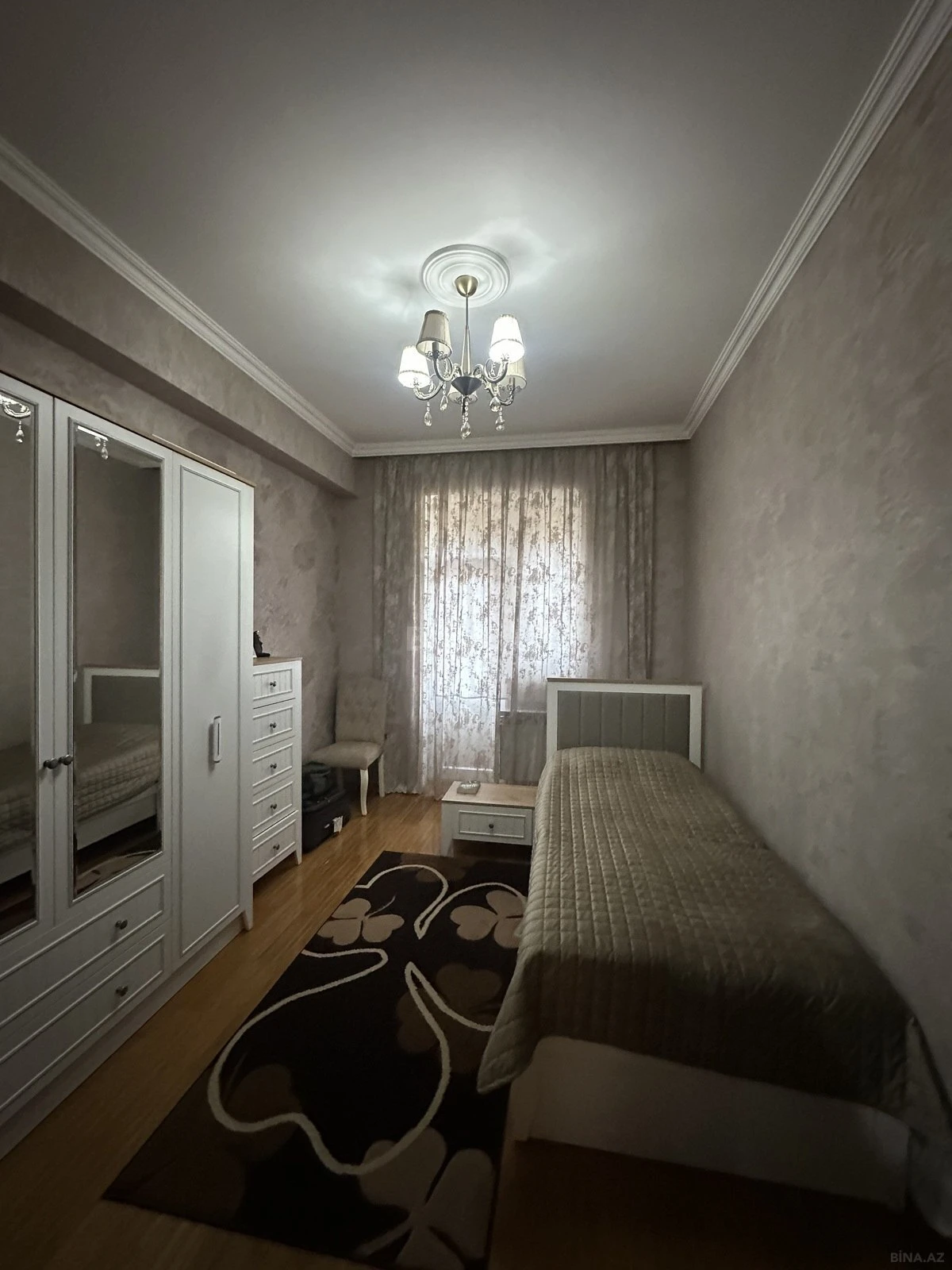 Satılır 3 otaqlı mənzil 83 m²